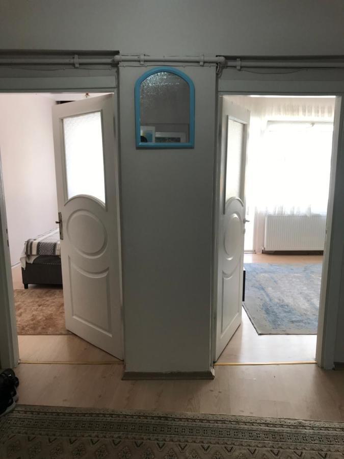 Apartment Vintage Square In Zeytinburnu *