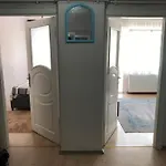 Vintage Square Apartment In Zeytinburnu